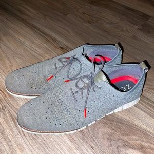 Zero grand Cole Hahn very nice barley worn shoe